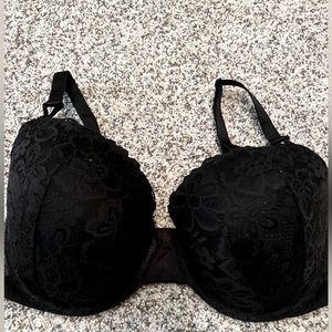 Black Victoria’s Secret Bra